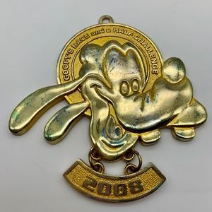 Disney Goofy's Race and a Half Challenge 2008 Gold Tone Collectible Goofy Medal